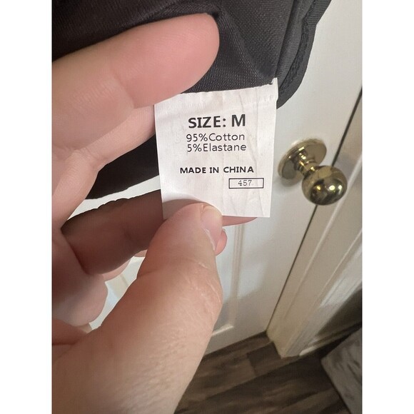 Women’s ‘In Dolly We Trust’ Black Short Sleeve Cropped T-shirt Size Medium NWOT - Picture 7 of 8